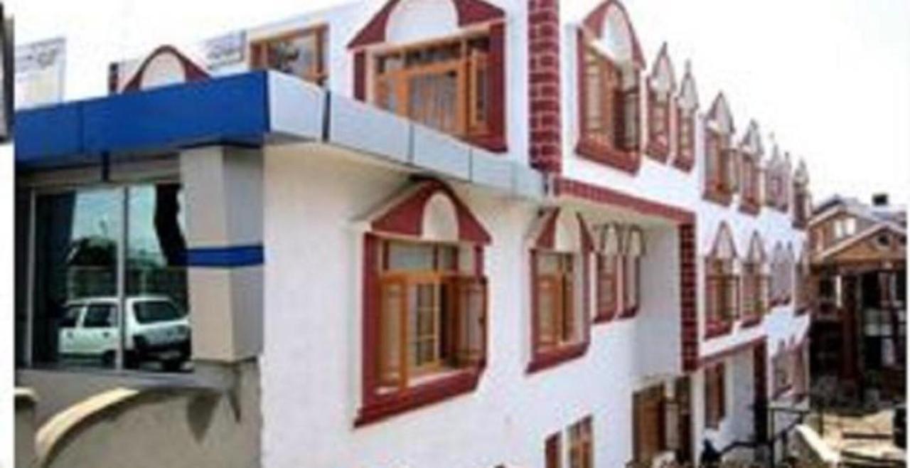 Hotel Grand City Heart Srīnagar Exterior foto